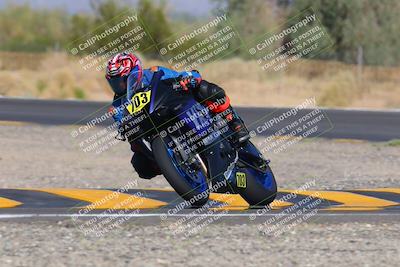 media/Oct-09-2022-SoCal Trackdays (Sun) [[95640aeeb6]]/Turn 3 (930am)/